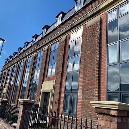 No5 At 53 - 2 Bed Apartment In Leek, Staffs Peak District Exterior foto